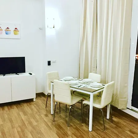Apartment La Maison, Vicino Al Colosseo!